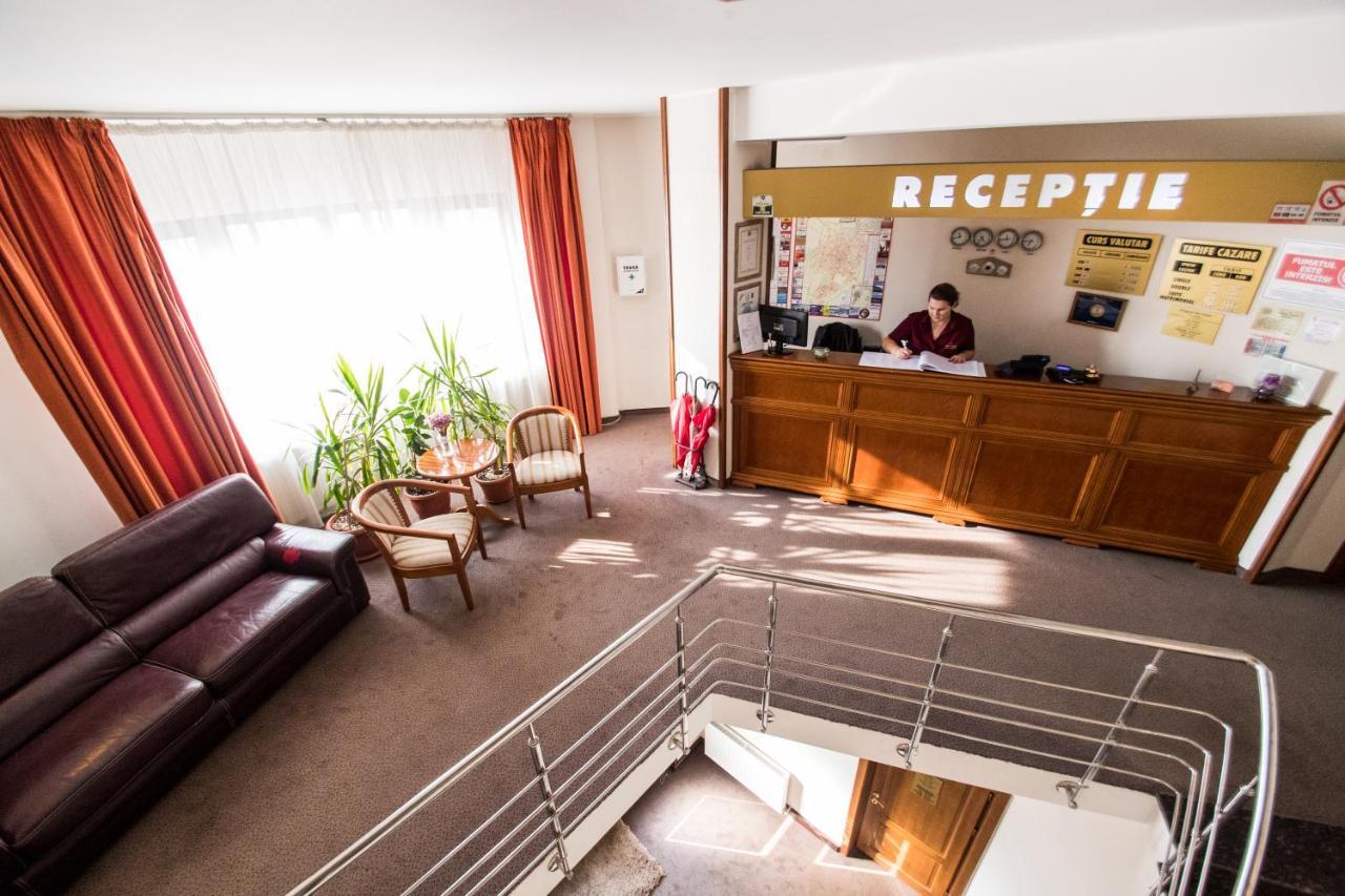 Hotel Amadeus Focşani 外观 照片